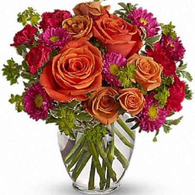 <hr />
<hr />
How sweet it will be when this dazzling arrangement arrives at someone's door. Very vibrant. Very vivacious. And very, very pretty.