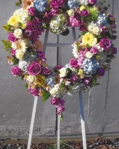 <p>Express your heartfelt sentiments with this breathtaking funeral heart spray, so evocative of heavenly angels.</p>
<ul id="prodDetailDelivery">
<li><span style="color: red;"><b>Local Delivery Only</b></span></li>
</ul>